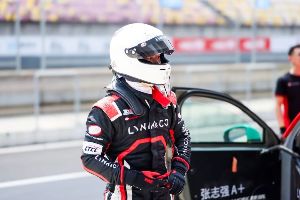 inews, width, https inews, width, https