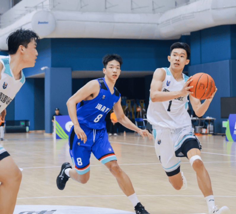 赛场精彩图, 青岛U, 赛场精彩图 赛场精彩图, 青岛U, 赛场精彩图